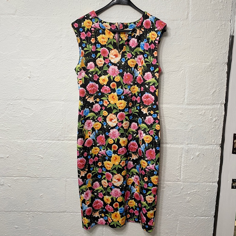 NWOT Floral Beige by eci dress 🌸